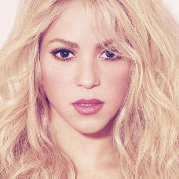 Shakira se emociona ao falar do Brasil em programa da TV latina