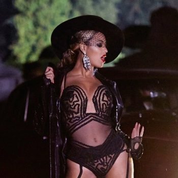 Beyoncé publica vídeo revelando detalhes sobre seus figurinos