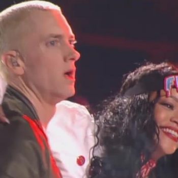 "Love The Way You Lie", de Eminem e Rihanna, atinge 1 bilhão no VEVO