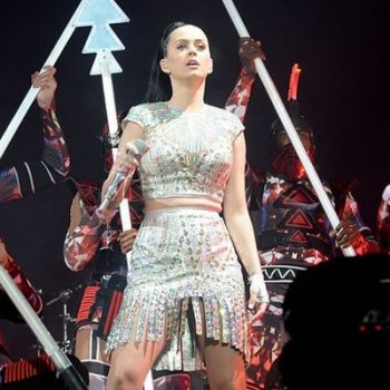 Assista o show incrível de Katy Perry na Escócia
