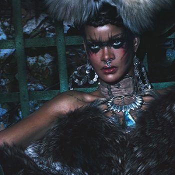 Rihanna posa para a revista W ao lado de duas grandes modelos