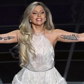 Lady Gaga é eleita a mulher do ano pela Billboard