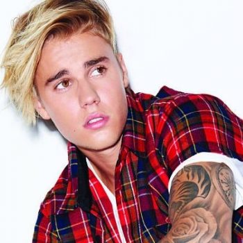 Justin Bieber se torna o primeiro artista a ter 5 clipes com mais de 1 bilhão de views!