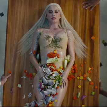 Katy Perry lança clipe de "Bon Appétit", seu novo single