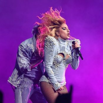 Lady Gaga libera vídeo promovendo a "Joanne Tour". Assista!