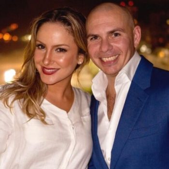 Claudia Leitte lança "Carnaval" com Pitbull! Ouça